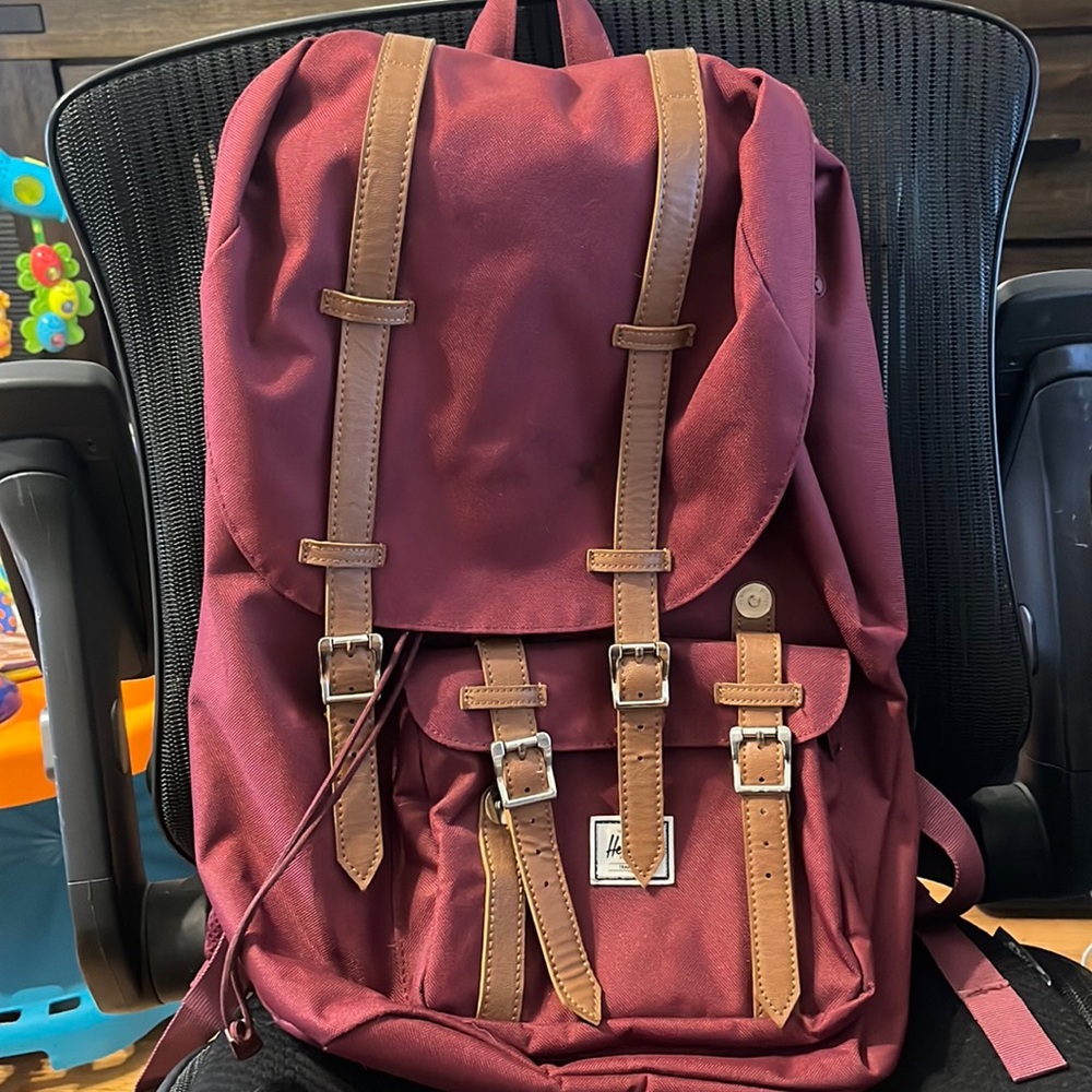 Herschel backpack barely used